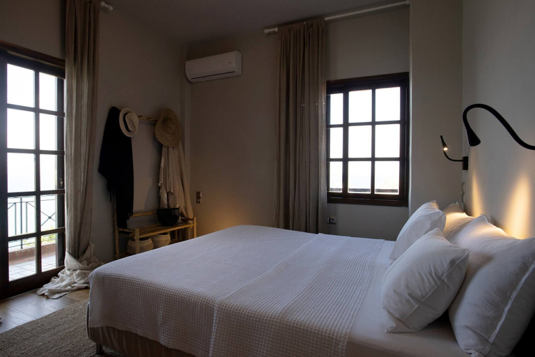 Room 4, Luxury Seaview Apartment, 1min Walk From Beach!, Crete