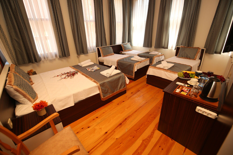 Bedroom 5, Grand Almira Hotel, Fatih