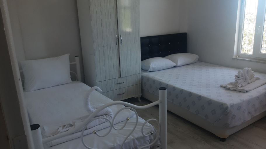 Bedroom 2, ERAY PANSİYON, Gökçeada