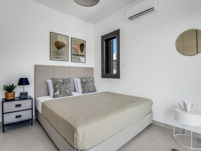 Bedroom 3, Sanders Elgio - Cute 2-bdr Apt With Balcony