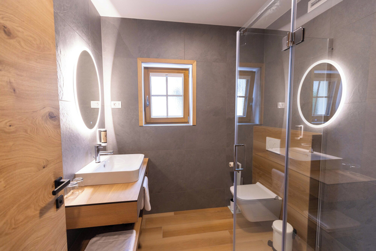 Bathroom 3, Hotel Vila Loka, Škofja Loka