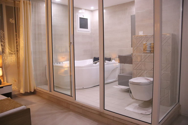 Bathroom 5, Hary's aparthotel, Atsimo-Andrefana