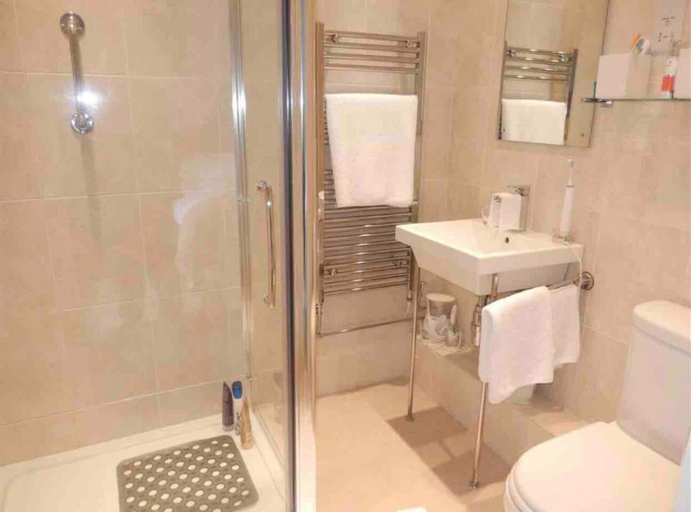 Bathroom 4, 4 Bedroom Victorian Townhouse With Sea Views, Dorset