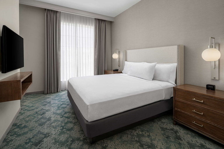 Bedroom 2, Embassy Suites by Hilton Charleston Harbor Mt. Pleasant, Charleston