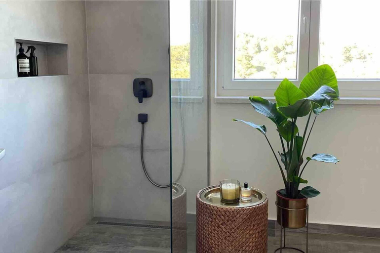 Bathroom 4, Cozy Loft Studio With Rooftop, Seaview & Pool, Okrug
