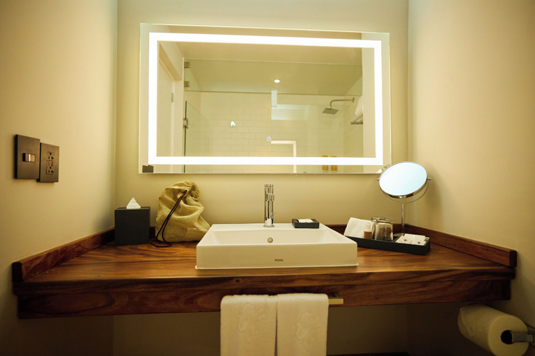 Bathroom 4, Emporio Mazatlan, Mazatlán