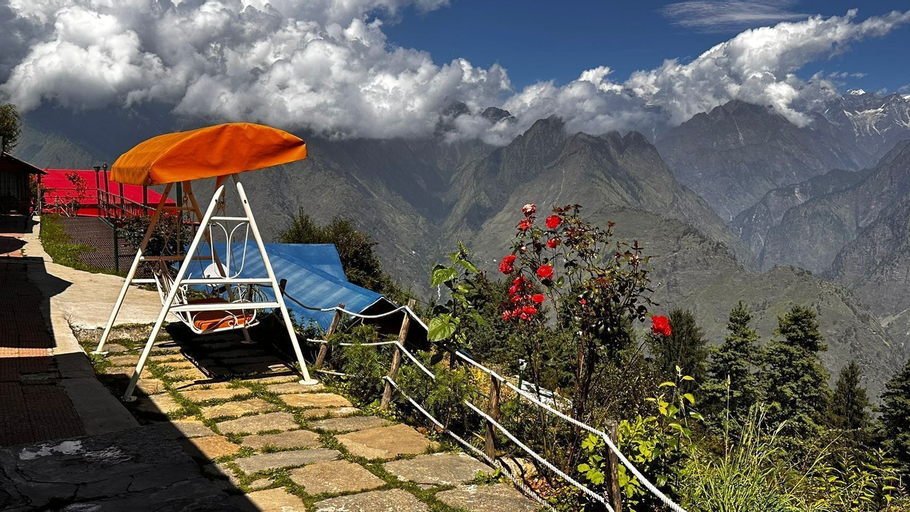 Blue Poppy Resort, Chamoli