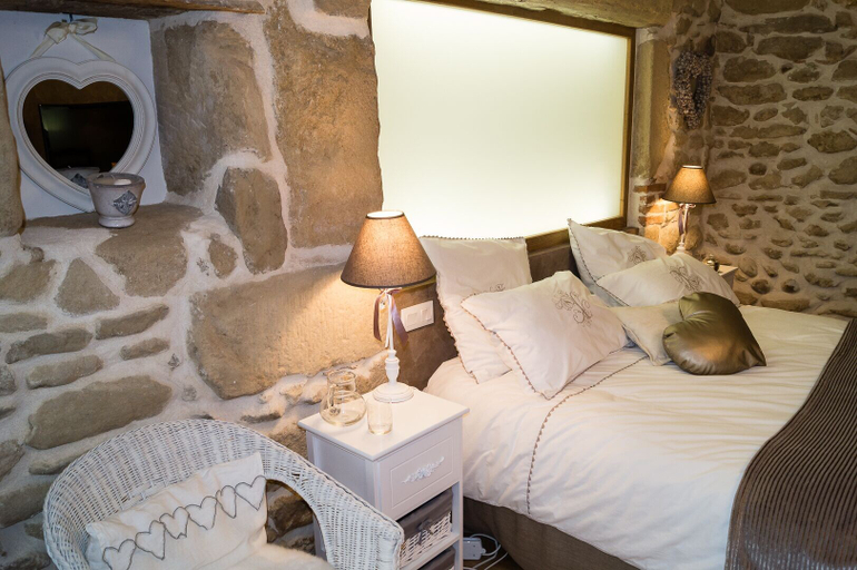 Bedroom 5, Le Val Des Sens, Isère