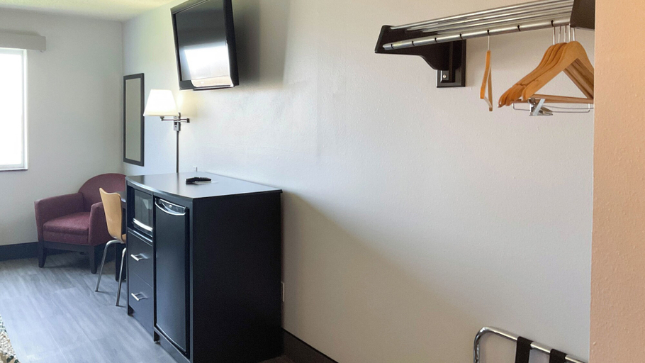 Others 5, Americas Best Value Inn & Suites Stuart, Adair