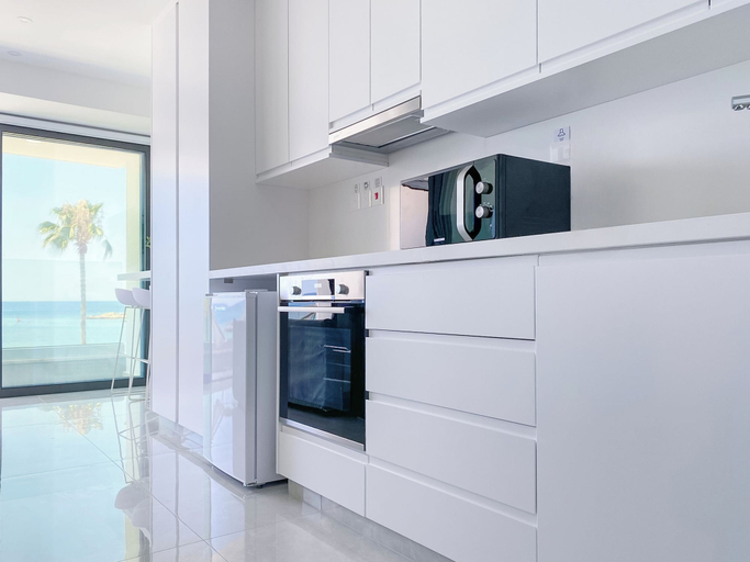 Others 4, Phaedrus Living Marina Sea 214 Emerald