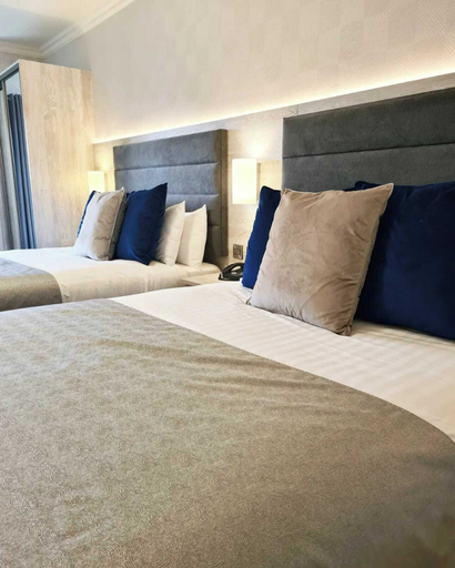 Bedroom 3, Mill Park Hotel