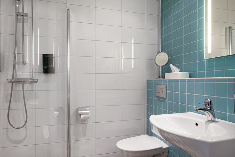 Bathroom 4, Hotel Bishops Arms Strängnäs, Strängnäs