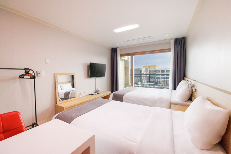 Bedroom 3, Pension Yeoli, Seogwipo