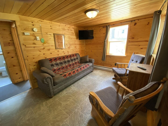 Others 4, Lincolnwood Cabin 3, Washburn