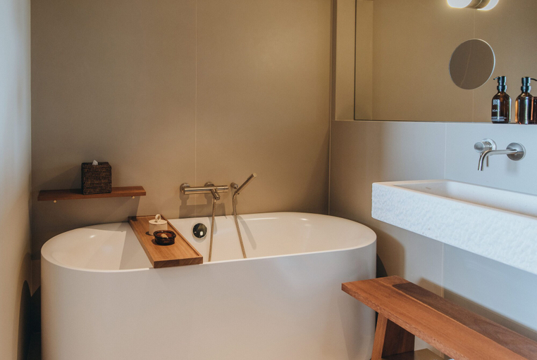 Bathroom 5, Maslina Resort, Stari Grad