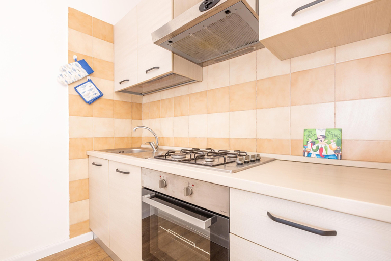 Private kitchen 2, 3344 Casa di Ginò by Barbarhouse, Lecce