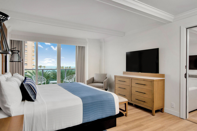 Bedroom 4, Jupiter Beach Resort & Spa, Palm Beach