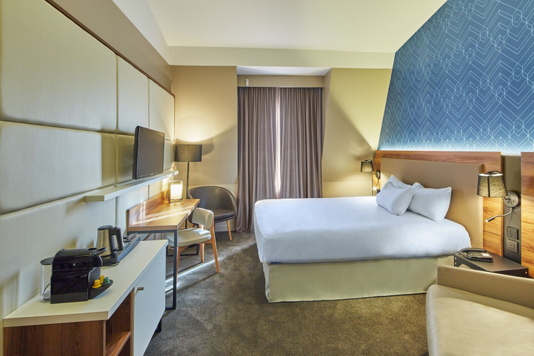Bedroom 5, Hôtel l'Elysée Val d'Europe, Seine-et-Marne