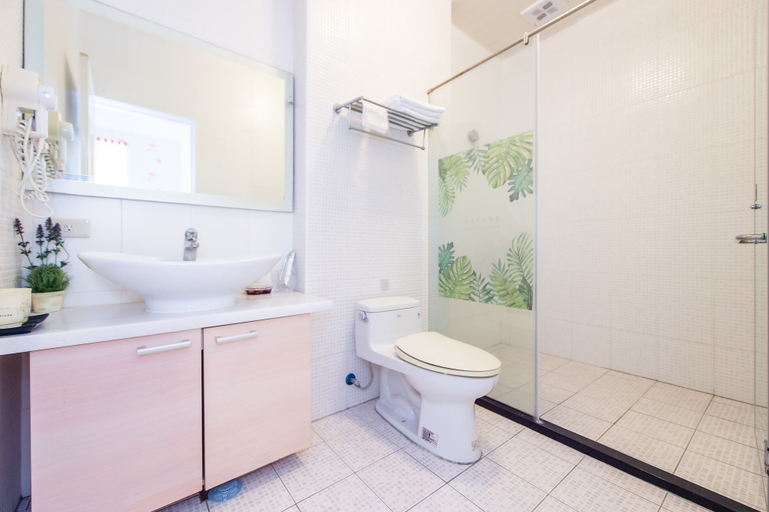Bathroom 4, Ying Hsuan House, Hualien