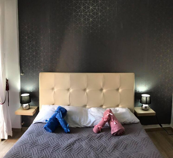 Others 5, Urban Apartment in Heraklion Center, Crete