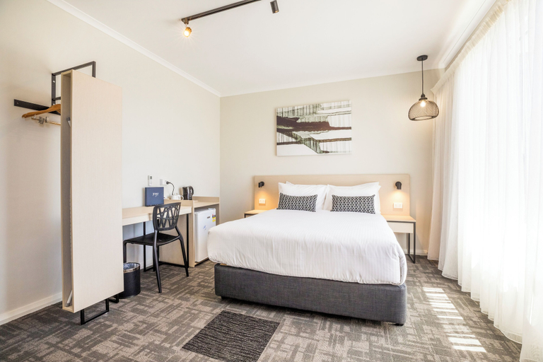Bedroom 3, Nightcap at Morwell Hotel, Latrobe - Morwell
