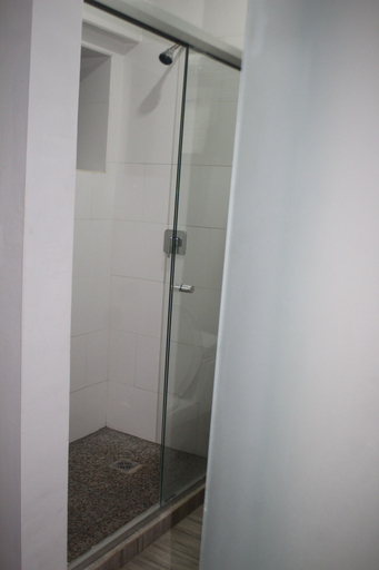 Bathroom 4, MISION 11, Tijuana