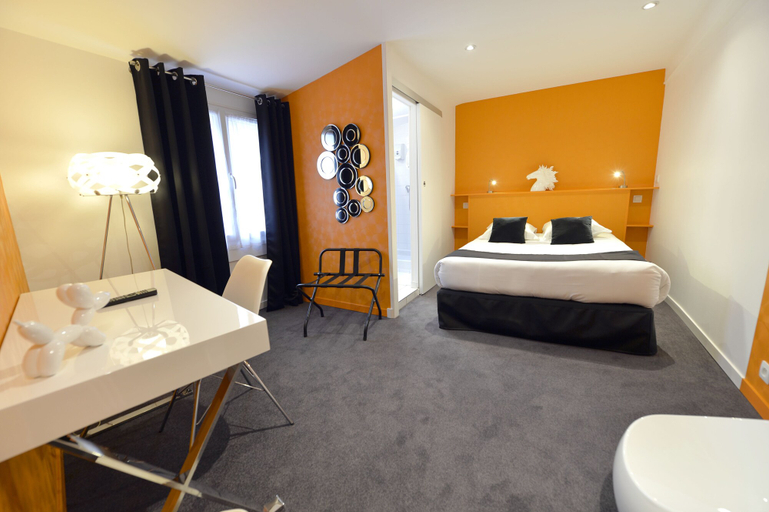 Bedroom 2, France Hôtel, Deux-Sèvres