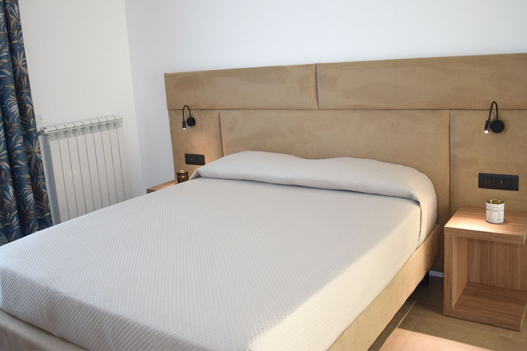 Bedroom 2, CORTE REALE Luxury B&B, Chieti