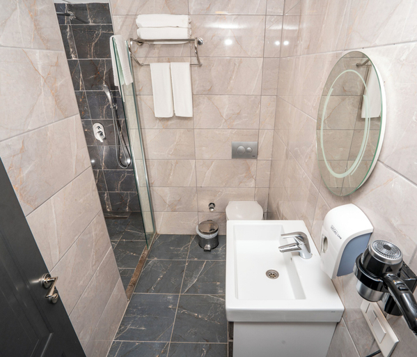 Bathroom 5, The Gate Hotels Kadıköy Downtown, Kadıköy
