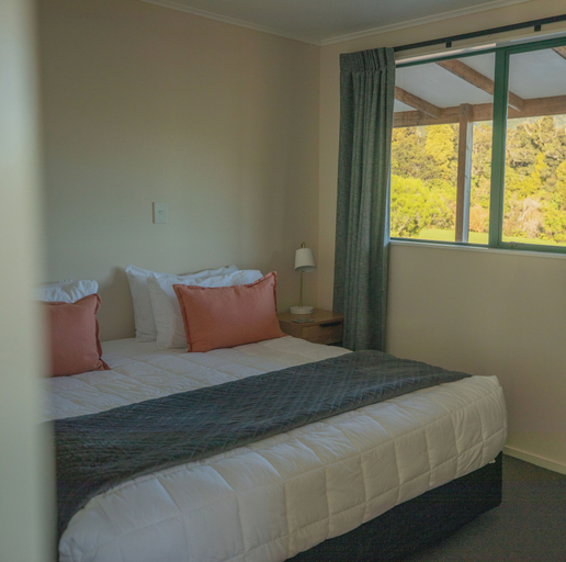 Bedroom 4, Rainforest Motel, Westland
