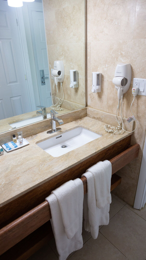 Bathroom 4, Viva Fortuna Beach by Wyndham, A Trademark Resort