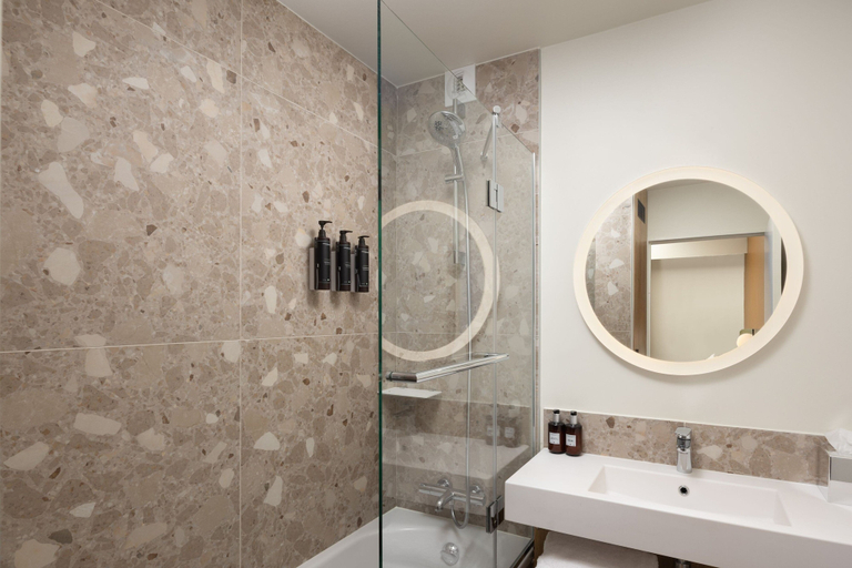 Bathroom 3, Residence Inn by Marriott Paris Didot Montparnasse, Paris