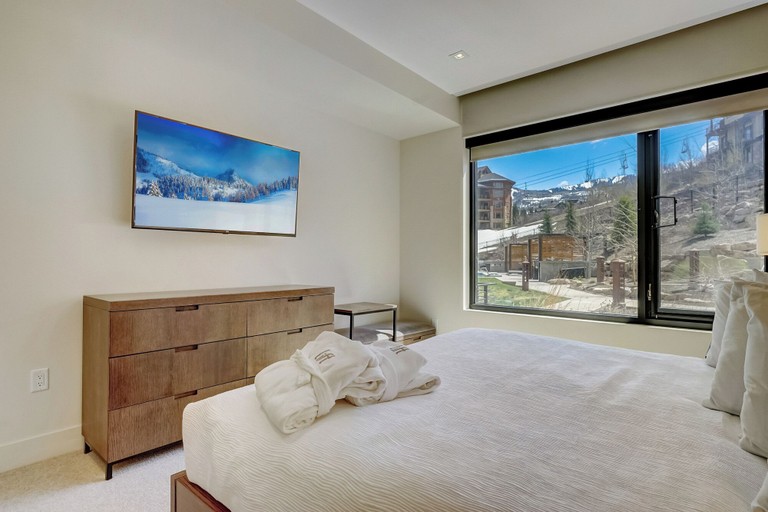 Bedroom 3, Lift by All Seasons Resort Lodging, Summit