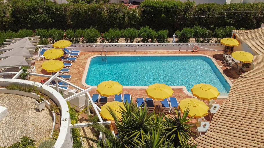 Pool 4, 1 Bed Flat - Sleeps 2 - Pool - Parking - Wifi, Lagos