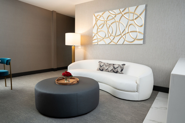 Bedroom 5, SpringHill Suites by Marriott Chicago Chinatown, Cook
