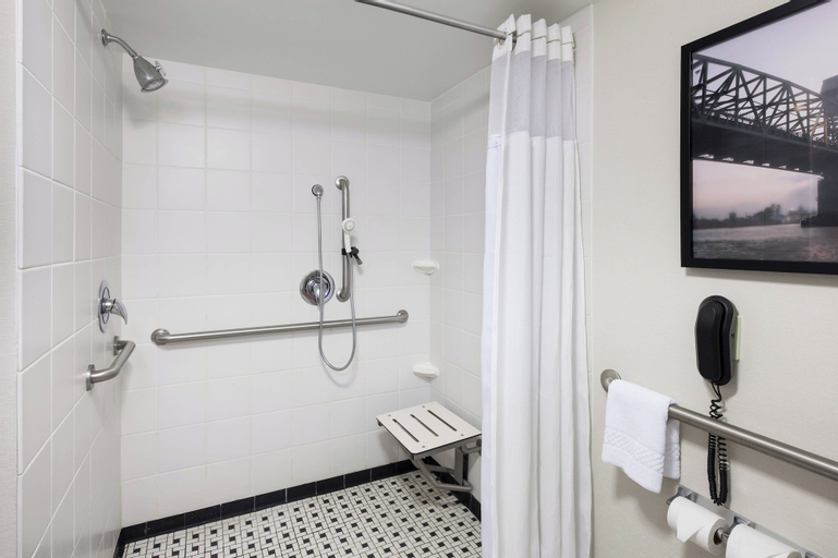 Bedroom 5, Fairfield Inn & Suites Wilmington / Wrightsville Beach, New Hanover