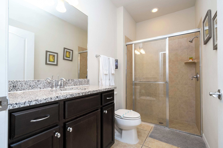 Room 3, Stunning 5 Bd w Pool Close to Disney Windsor Westside 2015, Osceola