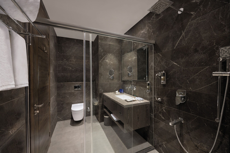 Bathroom 3, Fortune Park, Hoshiarpur - Member ITC Hotels' Group, Hoshiarpur