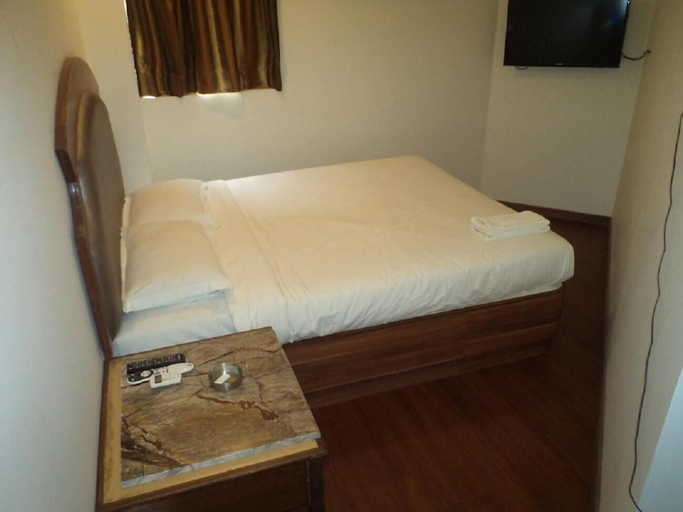 Bedroom 4, Lords Eco Inn, Gandhidham, Kachchh