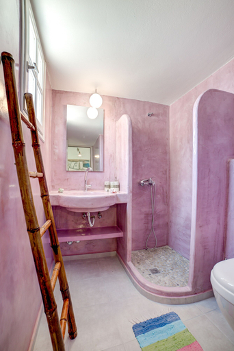 Bathroom 4, Monolithia, South Aegean