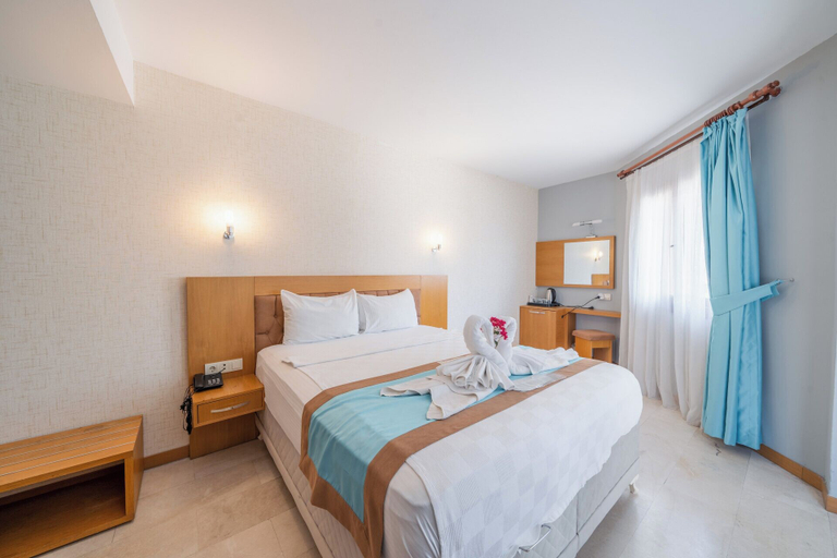 Bedroom 4, Majeste Hotel Bodrum - All Inclusive, Bodrum