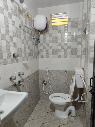Bathroom 2, Jagannatha Guest House, Puri