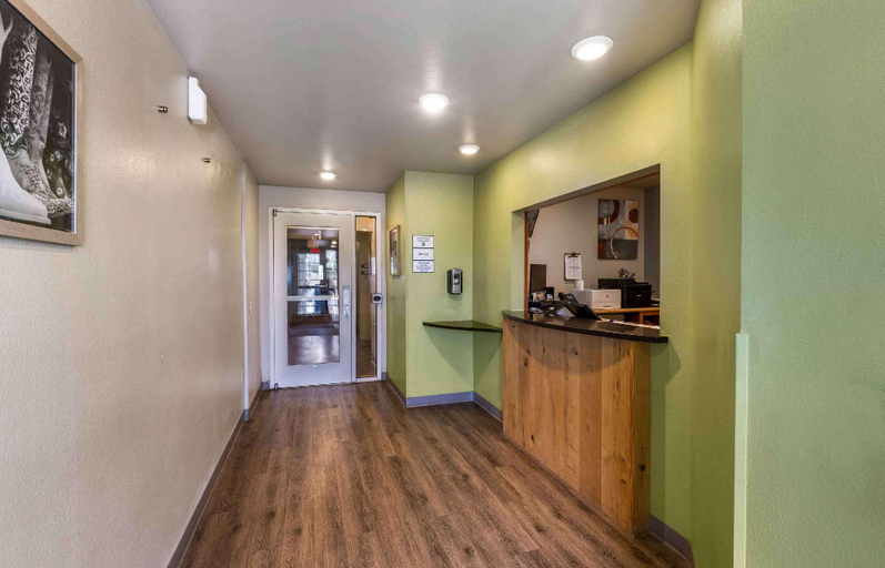Public Area 2, Extended Stay America Select Suites - Lubbock - South, Lubbock