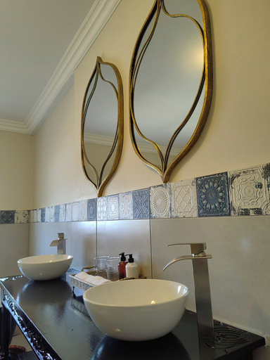 Bathroom 5, Ing at Sandstone, Thabo Mofutsanyane