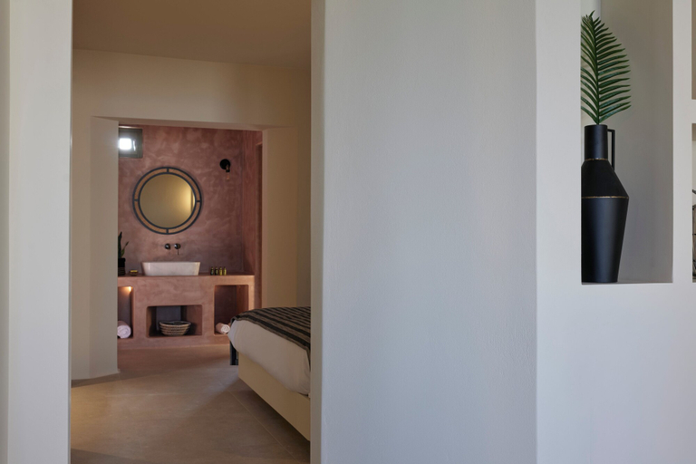 Bedroom 3, Aeon Suites - Adults Only by Mr and Mrs White, South Aegean