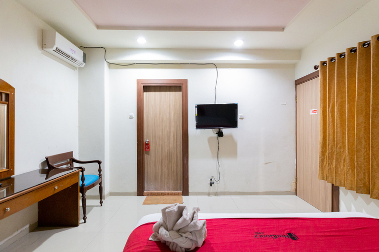 Bedroom 2, RedDoorz @ Panglima Sudirman Surabaya, Surabaya