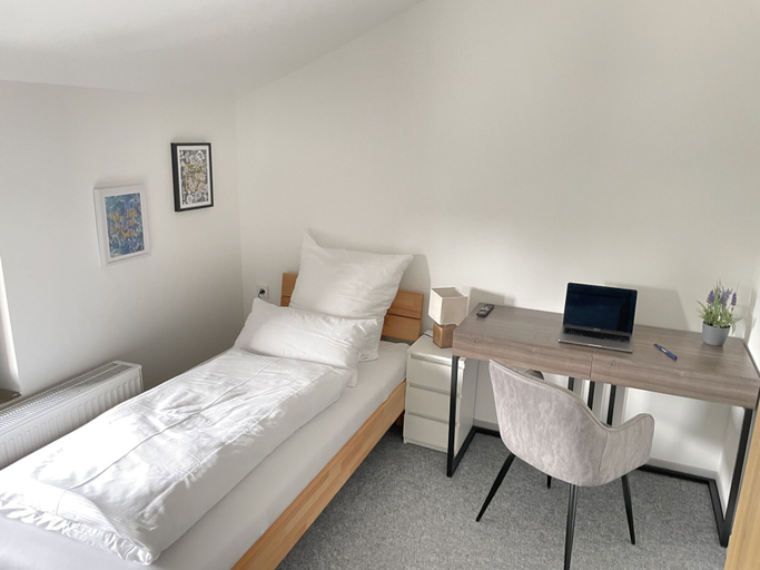 Bedroom 4, Hotel am Bahnhof Ditzingen, Ludwigsburg