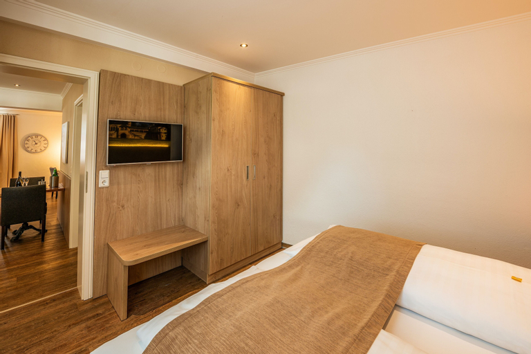 Bedroom 16