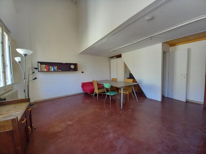 Room 5, Tavolini 4 Apartment, Florence