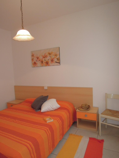 Bedroom 2, Villa with garden close to Bibione beach - By Beahost Rentals, Venezia
